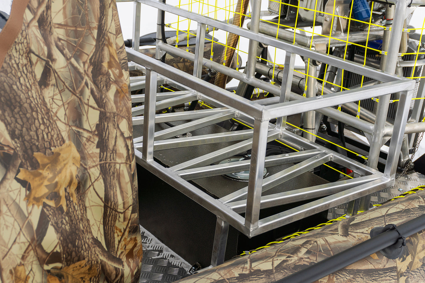 Bereg Airboat 560 -132HP